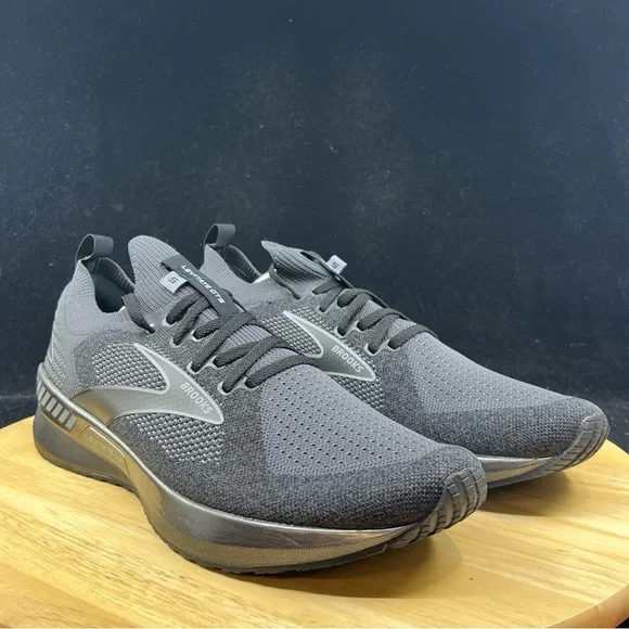 Brooks Levitate Stealth Fit 5 Athletic Running Shoes Men's Sizes Black/Ebony - Picture 4 of 9